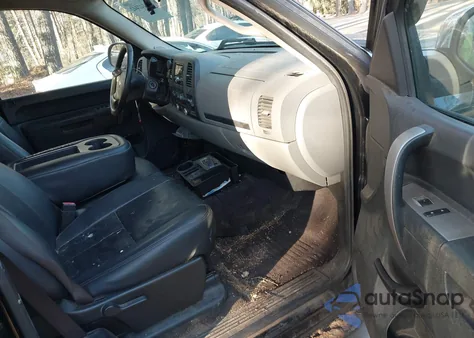 2010 Chevrolet Silverado 1500 Ls from USA, damaged, VIN 1GCSCREAXAZ258156